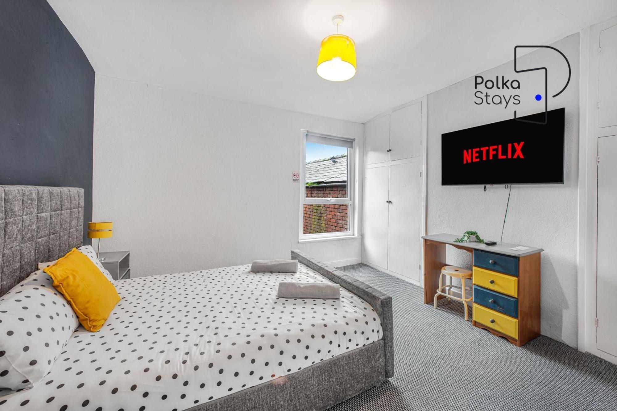Polkadot Winter Gardens - Large Modern Apartments In Blackpool By Polkastays Extérieur photo